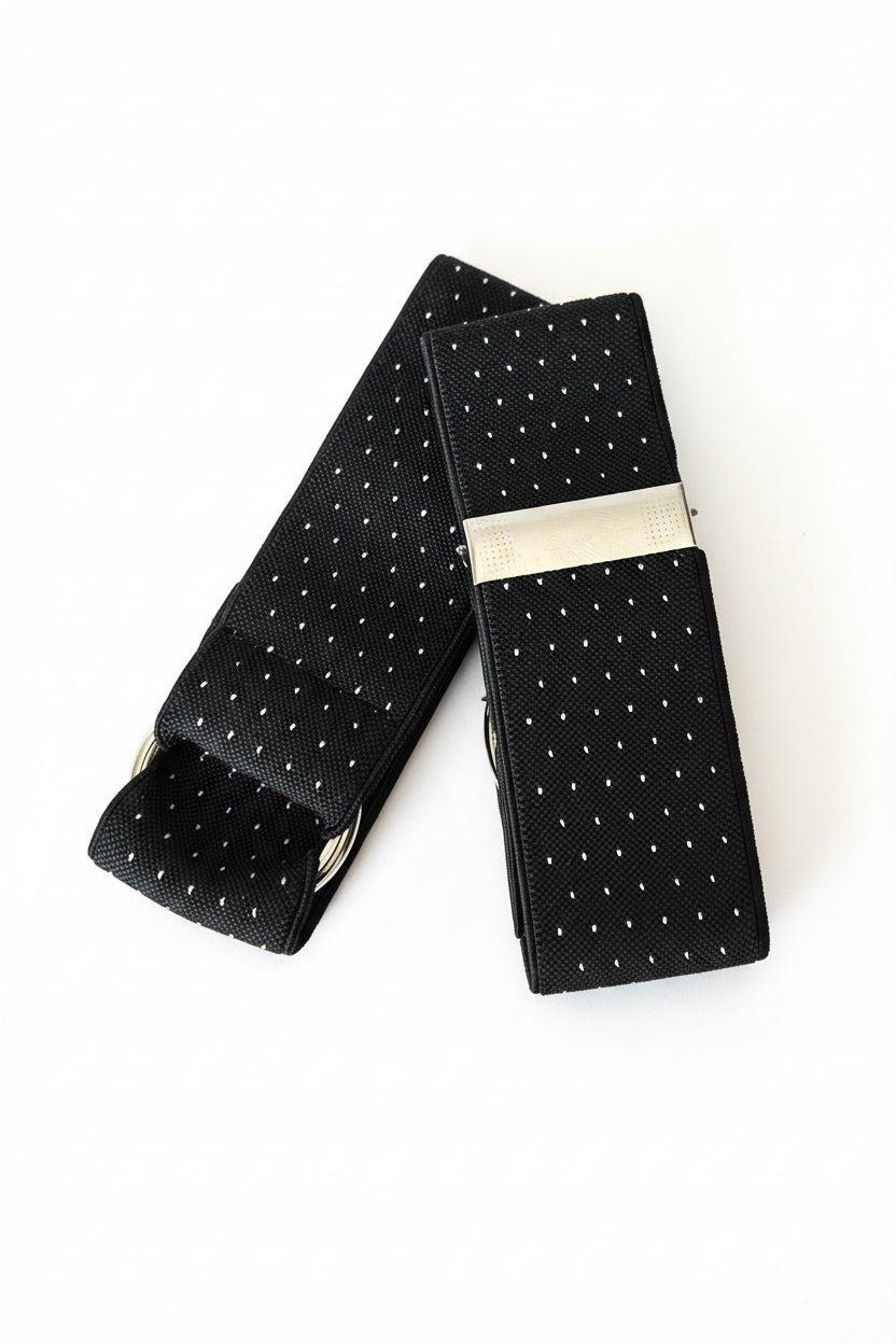 Black dots